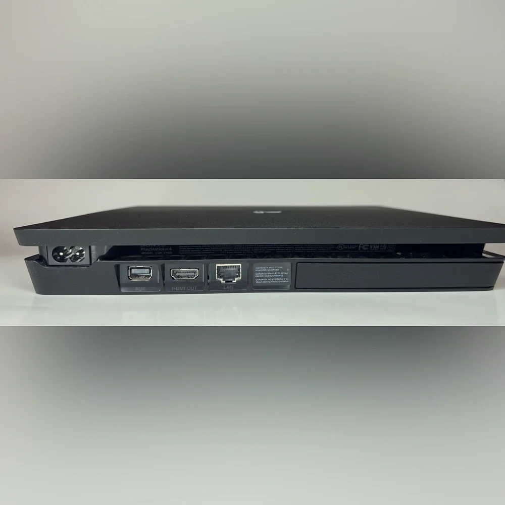 PS4 Slim